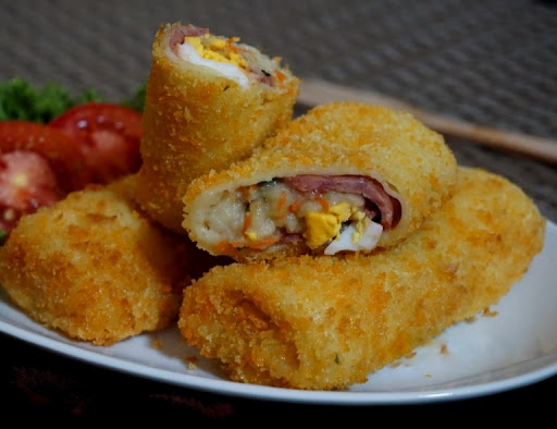 Risoles Ragout Daging Asap Resep Risoles Ragout Daging Asap Renyah Dan Lembut