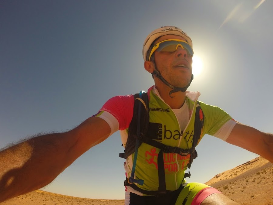 Felipe-durante-una-de-las-etapas-de-la-Titan-Desert-by-Garmin