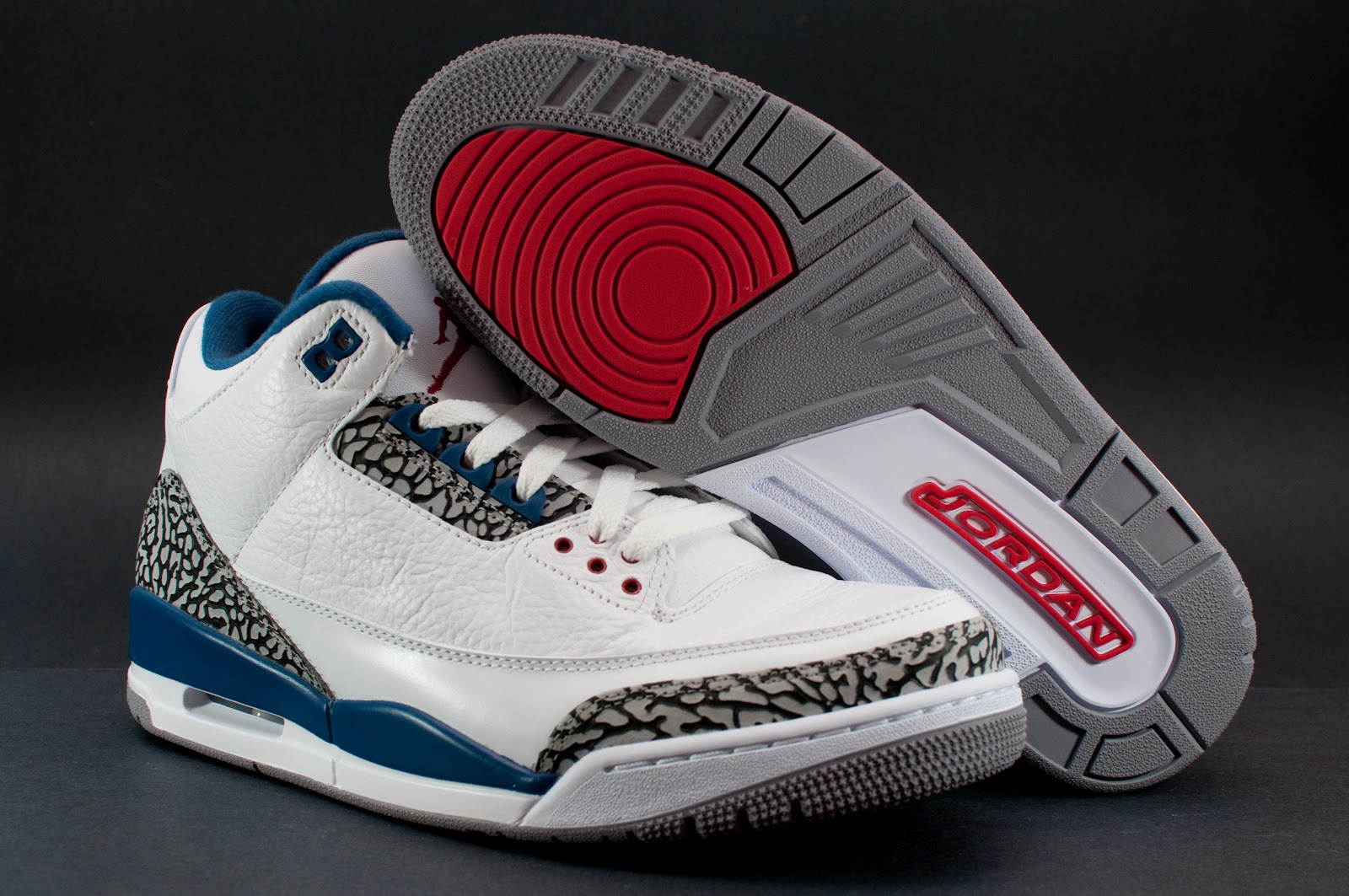 2001 true blue 3