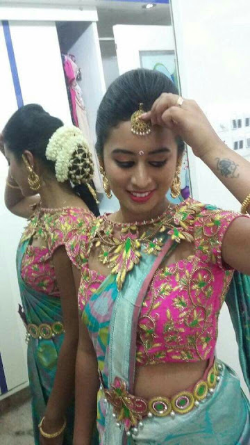 bride-savitha-reddy-trendy-blouse-design bride-savitha-reddy-trendy-blouse-design