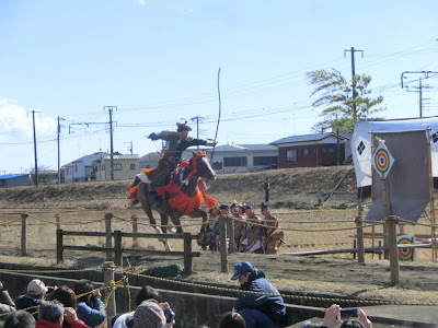 曽我梅林の流鏑馬 小田原梅まつり