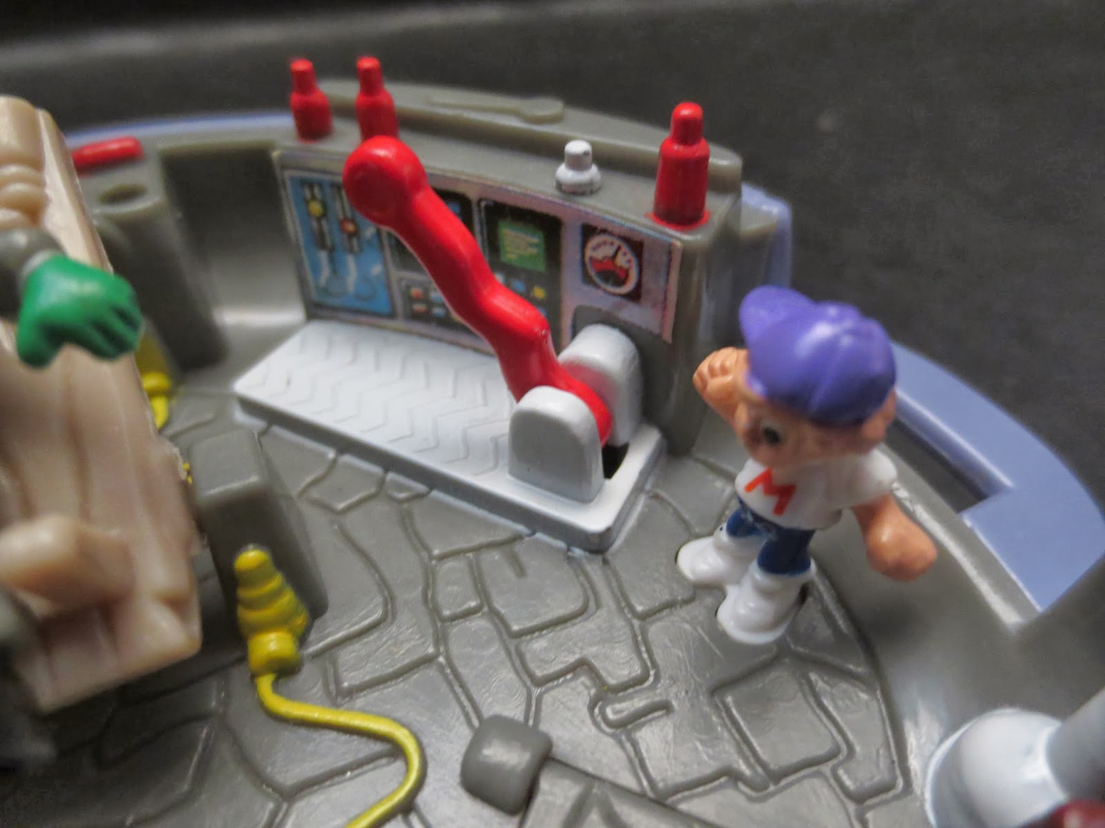 Action Figure Barbecue Micro Playset Review Mighty Max Escapes from