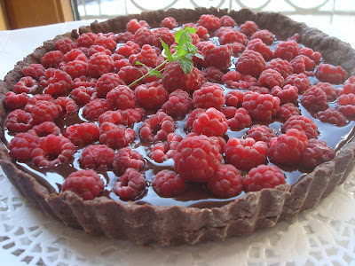 Tarta cu ciocolata si zmeura