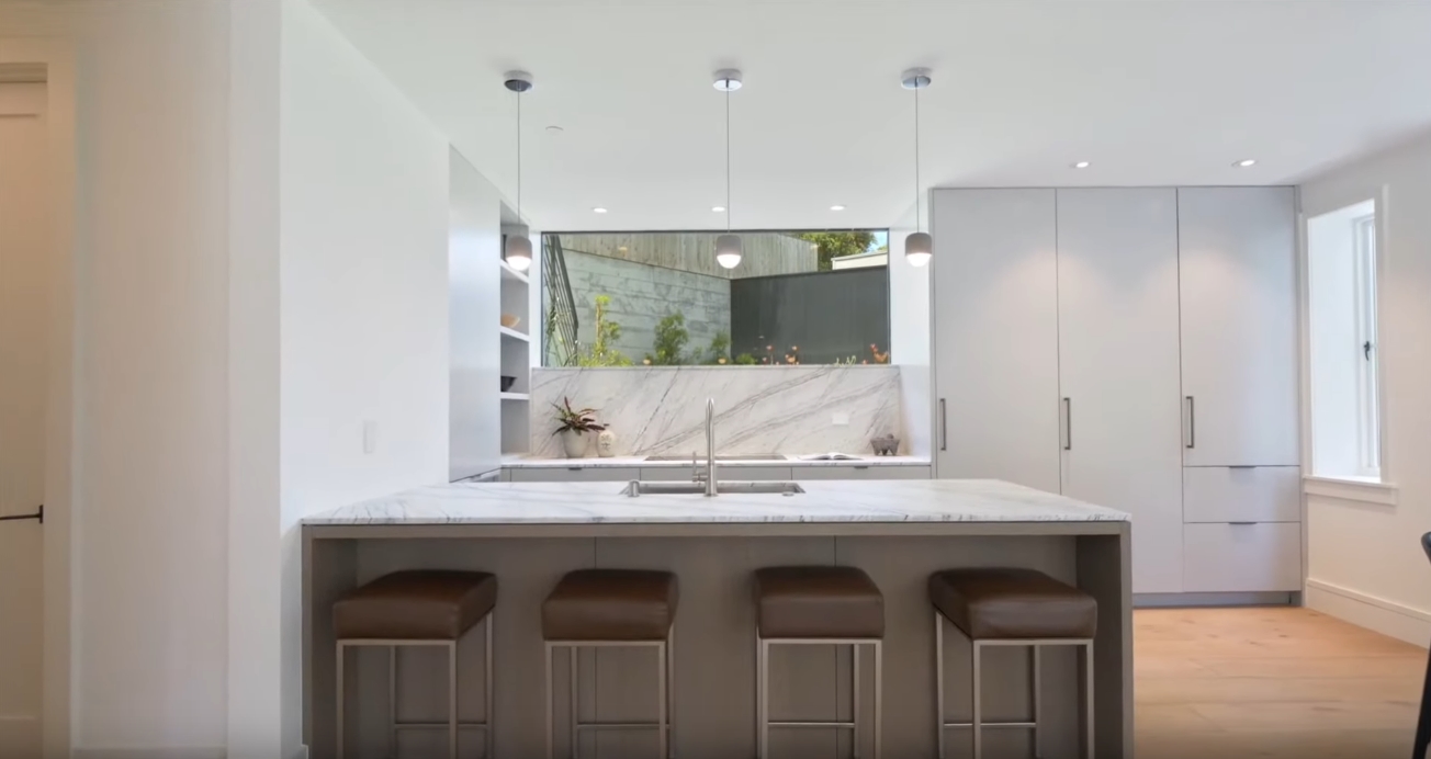 16 Photos vs. Exquisite Contemporary Retreat in San Francisco, California | Sotheby's International Realty - Luxury Home & Interior Design Video Tour 16 Photos vs. Exquisite Contemporary Retreat in San Francisco, California | Sotheby's International Realty - Luxury Home & Interior Design Video Tour