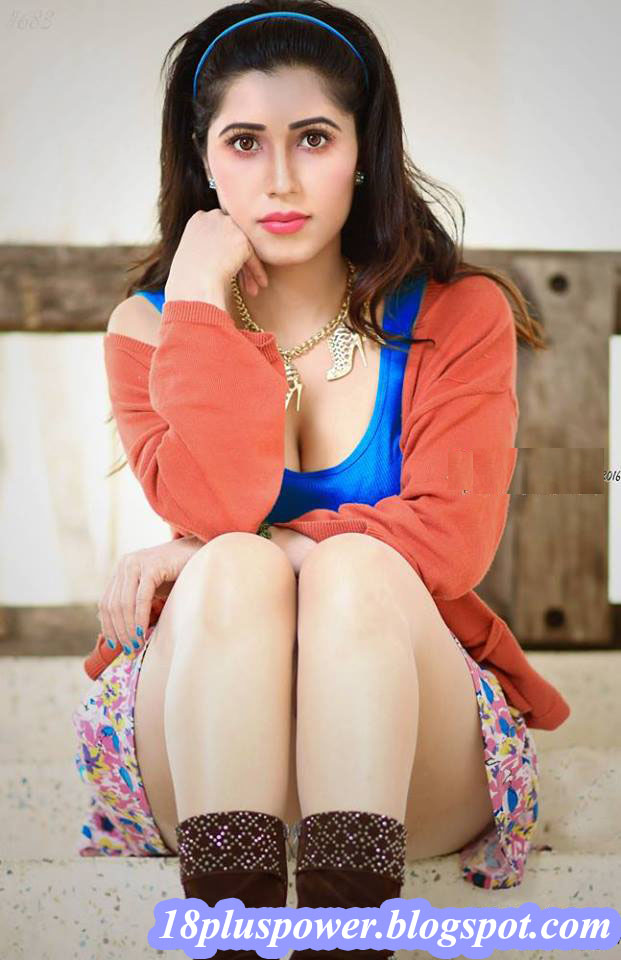 New Amateur Model Actress Hot Sexy Celebrity Naila Nayem | Adult ...