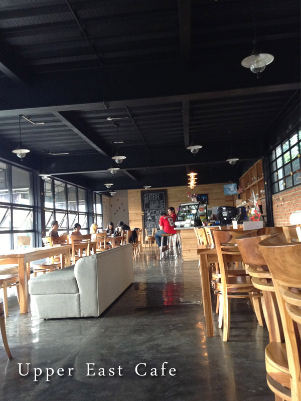 Upper East Cafe Cafe Bernuansa Amerika Garasi Kuliner Upper East Cafe Cafe Bernuansa Amerika Garasi Kuliner