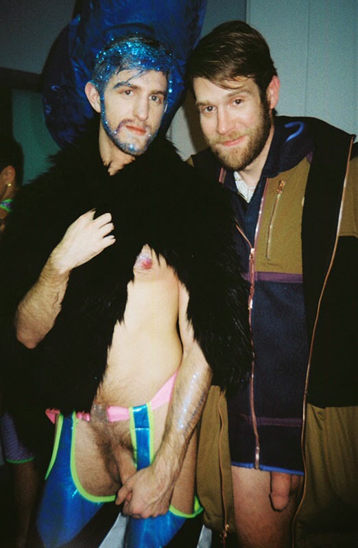 Gay porn love the live cams Dan gillespie-sells gay