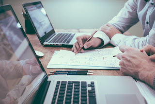 Trabajando codo con codo Trabajando codo con codo