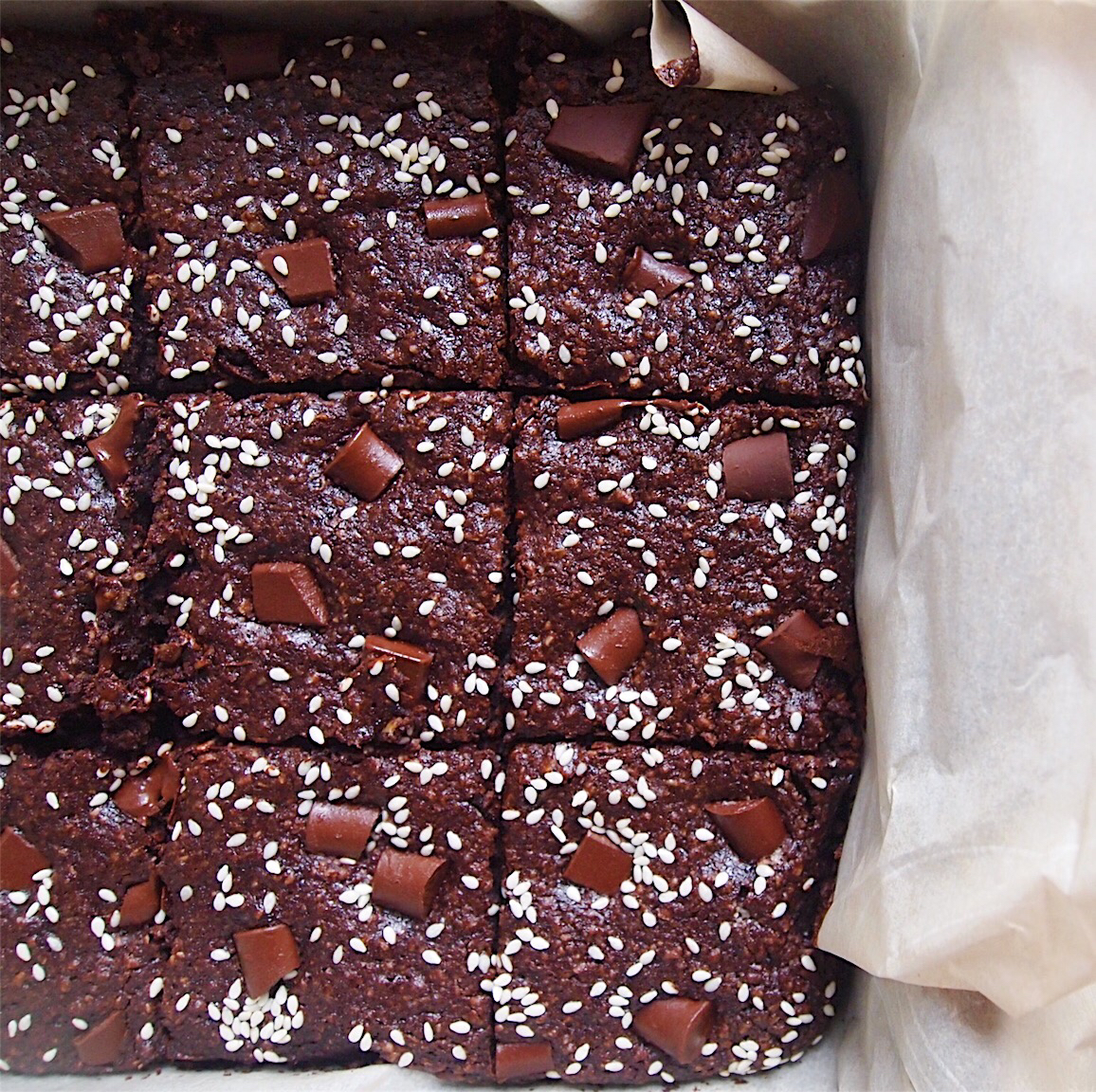 Vegan Tahini Brownies heartyspoonful
