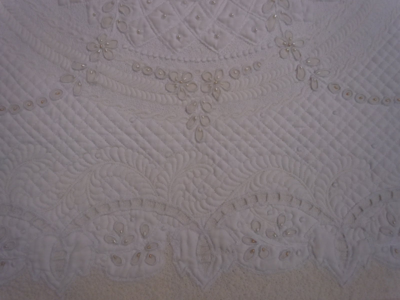 1 More Stitch Vintage Linen Quilts with Cindy Needham