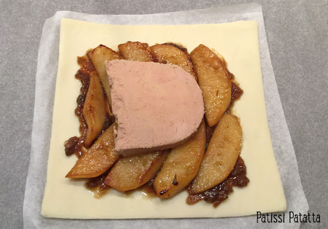 recette de feuilleté au foie gras, recette de St Valentin, foie gras et pommes, foie gras en feuilleté, recette festive, confit d’échalote et foie gras, cuisiner du foie gras, 