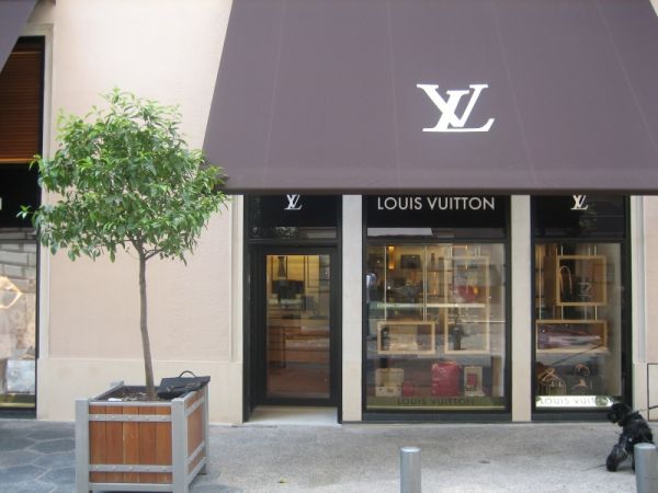 Madison Muse: Louis Vuitton Pop Up Shops in Cannes