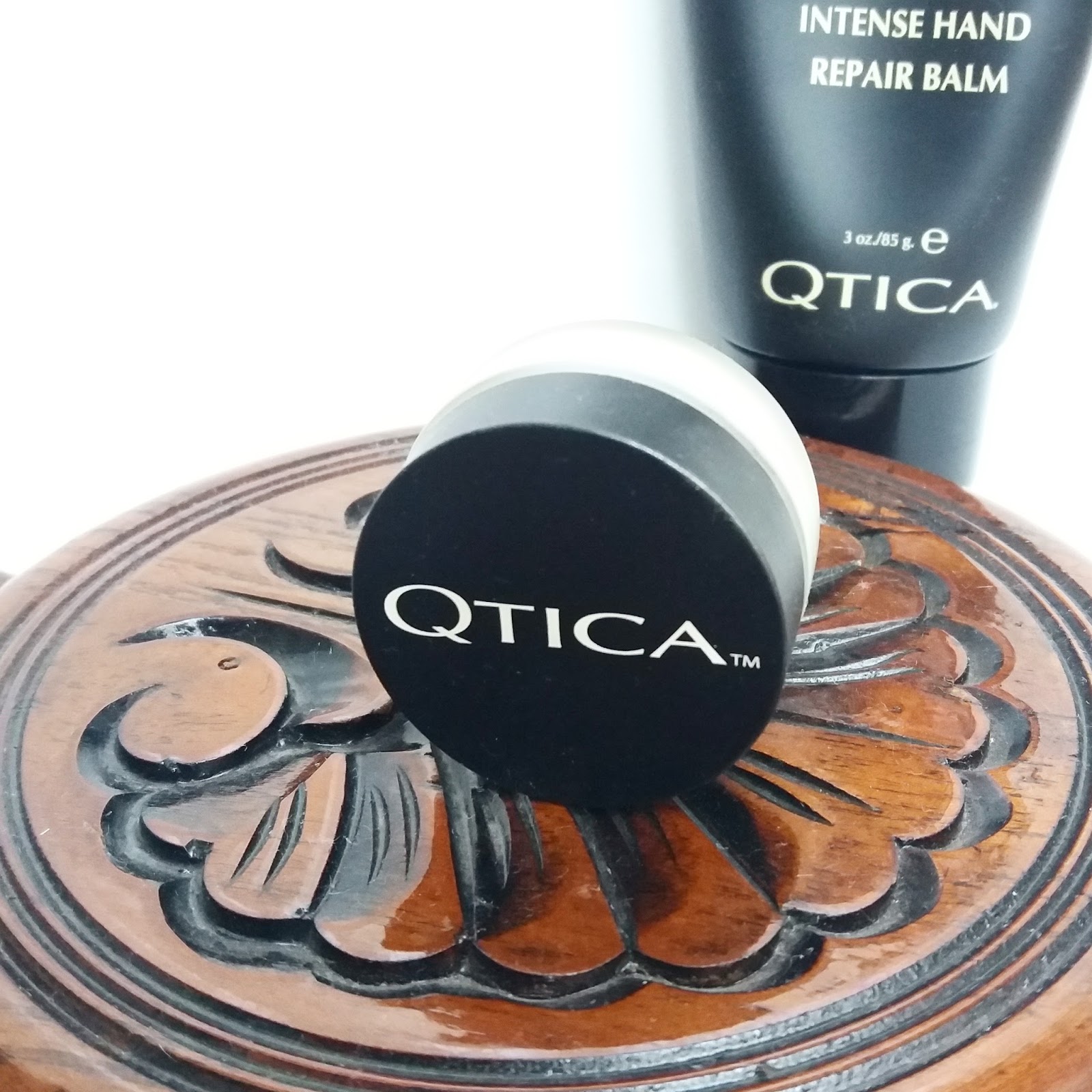 hergün1kozmetik QTICA Intense Cuticle Repair Balm