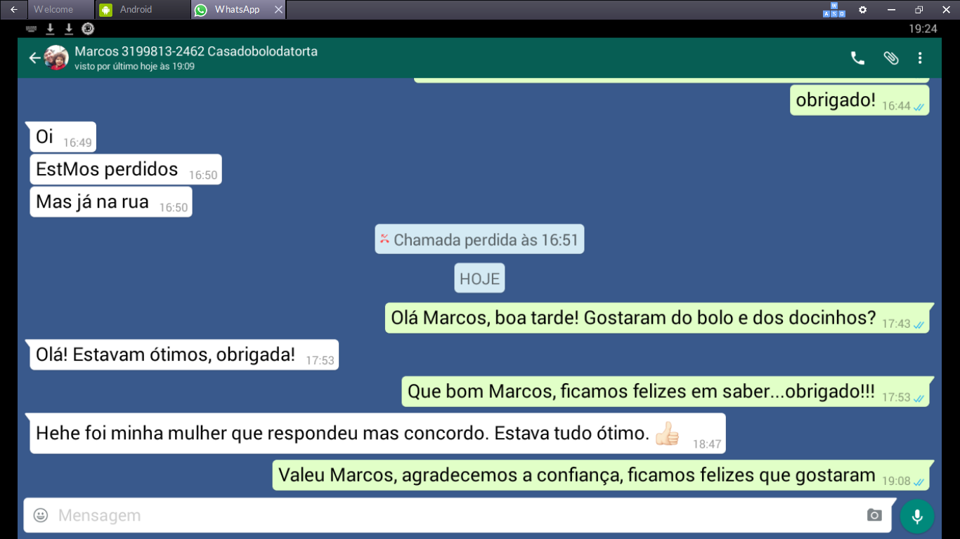 MARCOS E FAMILIA ADORARAM O BOLO E DOS DOCINHOS