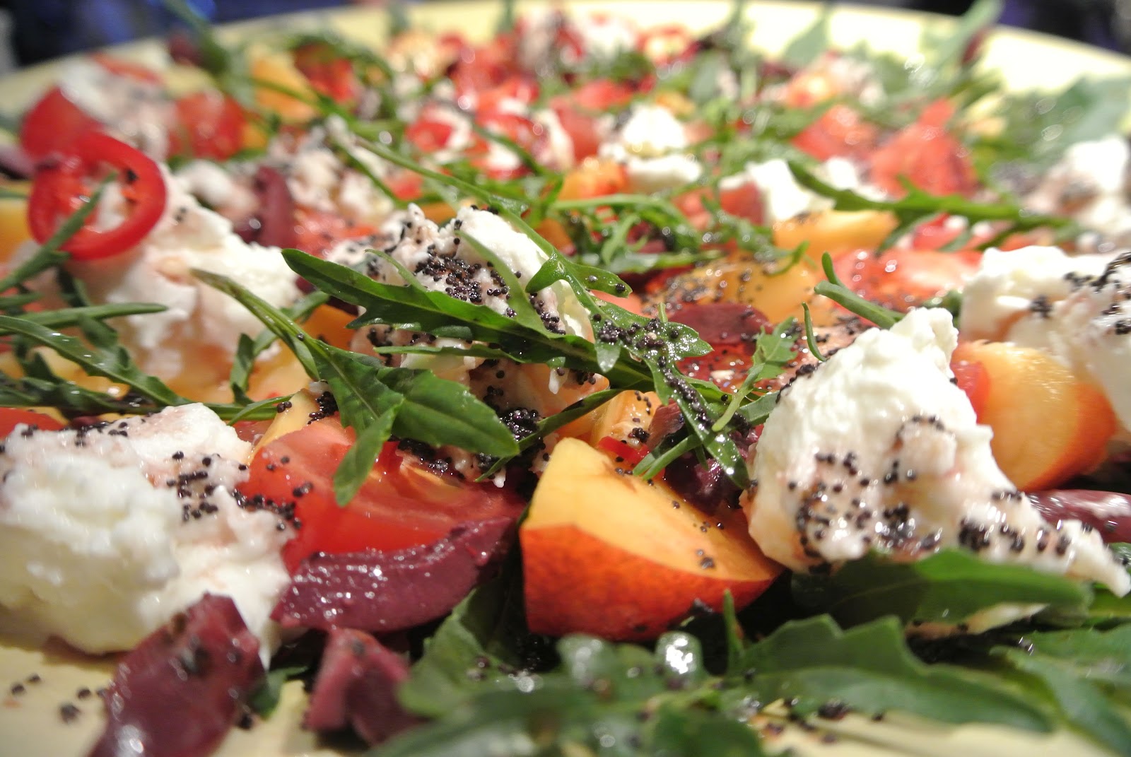 Bonjour Alsace: Der Super-Sommer-Salat mit Mohn-Vinaigrette
