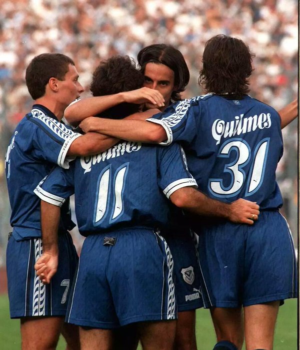 Club Atlético Vélez Sarsfield 1997-2000 tipografía