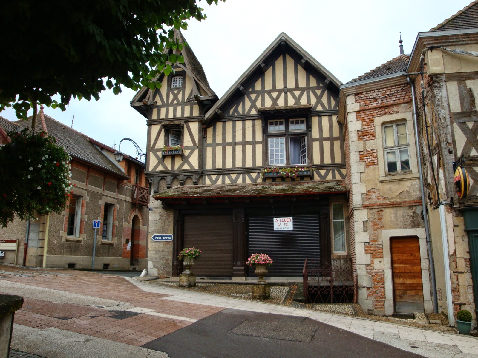 vivre à cossaye BourbonLancy
