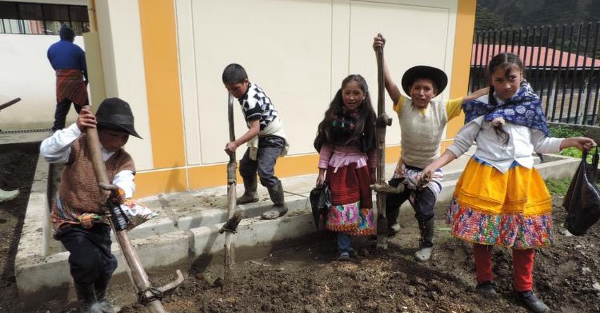 QALI WARMA: Comunidad educativa de Racracalla ejemplo de compromiso con el servicio alimentario del programa social - www.qaliwarma.gob.pe QALI WARMA: Comunidad educativa de Racracalla ejemplo de compromiso con el servicio alimentario del programa social - www.qaliwarma.gob.pe