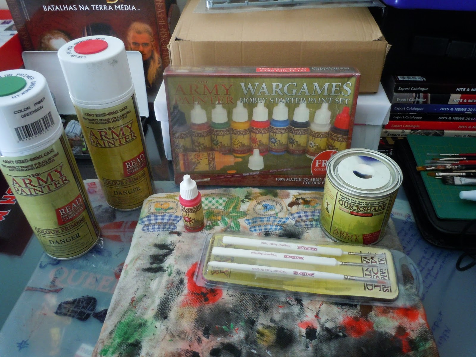 The Army Painter Miniature Painting Kit with Bonus Wargamer Regiment  Miniatur