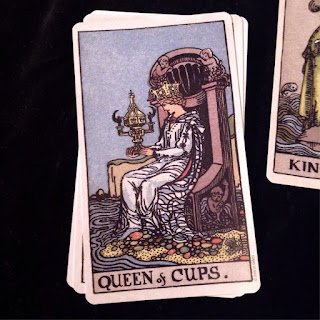 聖杯皇后 Queen of Cups