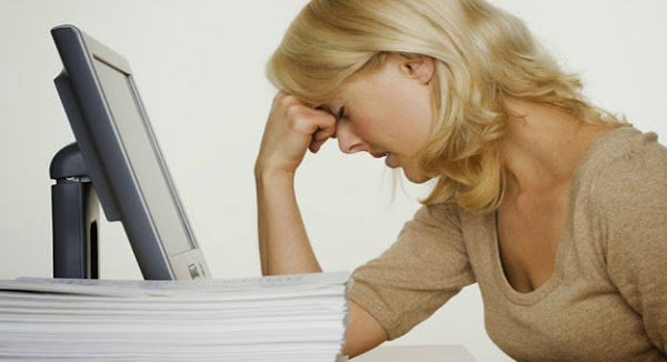 4 خطوات تحمى العينين من “الأمراض الرقمية”