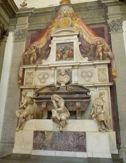Basílica di Santa Croce-Sepulcro de Miguel Ángel. Basílica di Santa Croce-Sepulcro de Miguel Ángel.