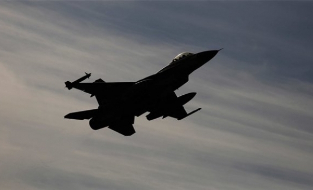 Συνεχίζονται οι τουρκικές προκλήσεις: 33 παραβιάσεις και αερομαχίες την Τρίτη