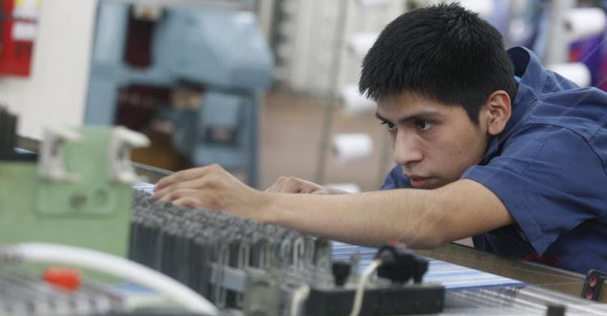 Reglamento para que jóvenes trabajen en el sector público se publicará en dos semanas Reglamento para que jóvenes trabajen en el sector público se publicará en dos semanas