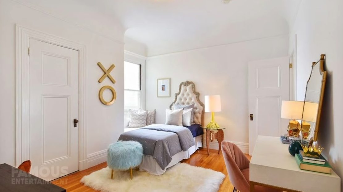 Tour Julia Roberts New Home vs. 32 Interior Design Photos 2020