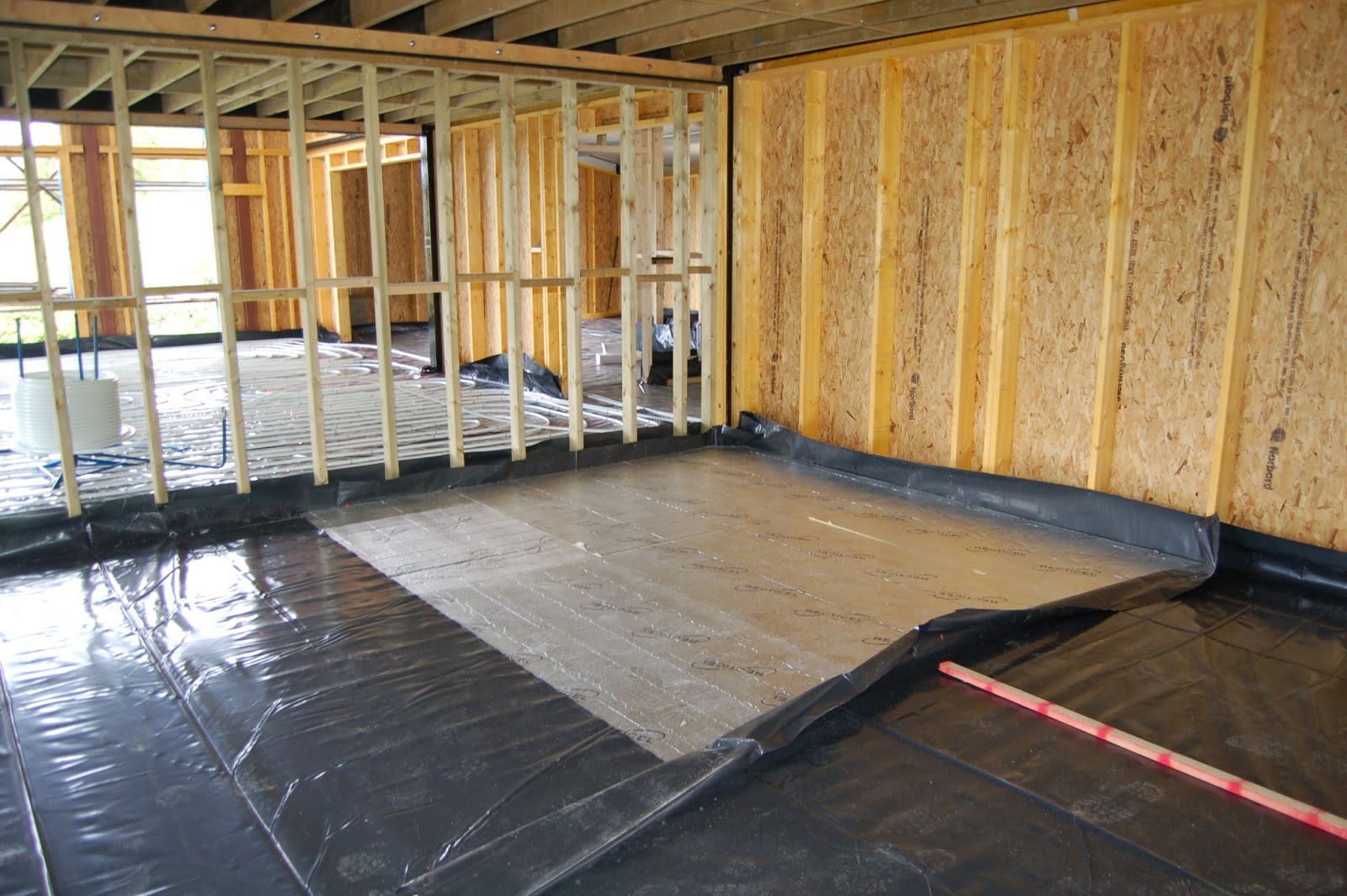 Woodhayes Underfloor Heating and Screed