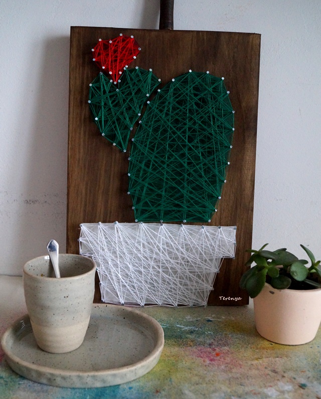 como-hacer-cuadro-clavos-hilos