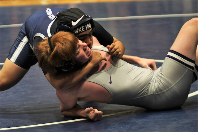 Men Wrestling Women: 2019