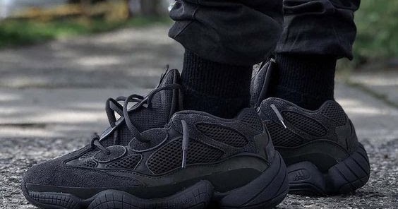 yeezy 500 desert rat on feet