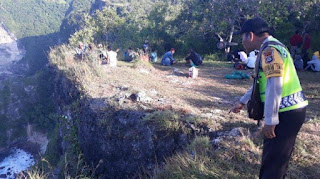 Kemah di Saren Cliff, Siswa SMK Nusa Penida Jatuh dari Tebing Curam