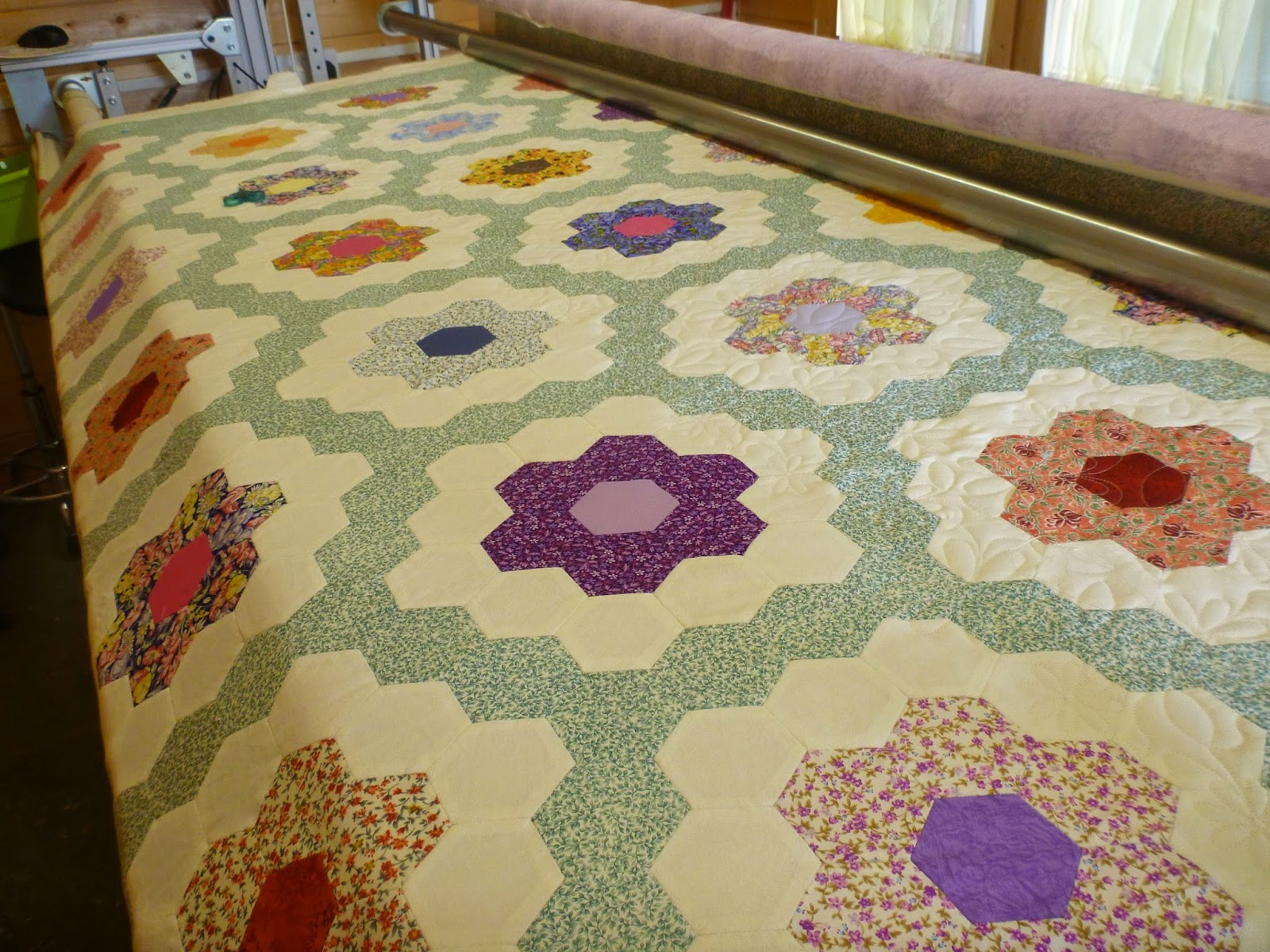 Patchwork, Quilting and Craft and Retreats WOW a phone