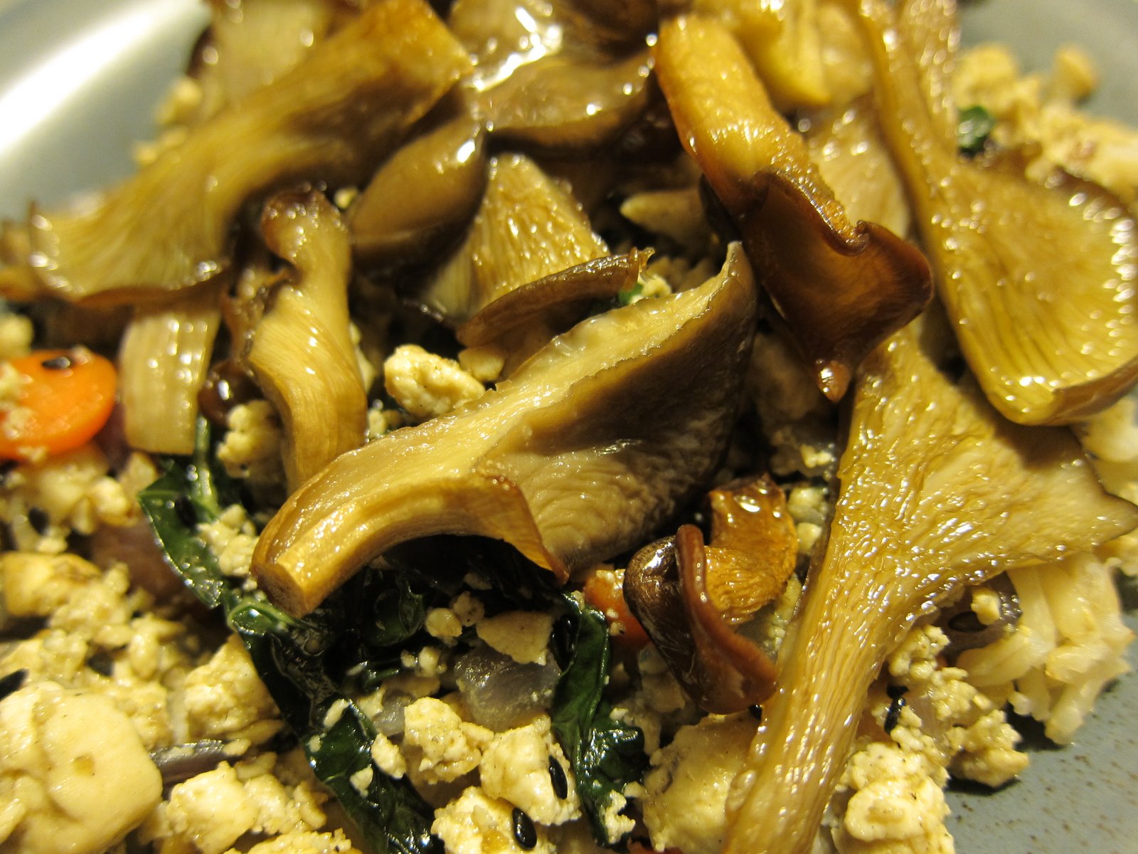 WholeFoodVegan Homegrown Oyster Mushroom Stir Fry