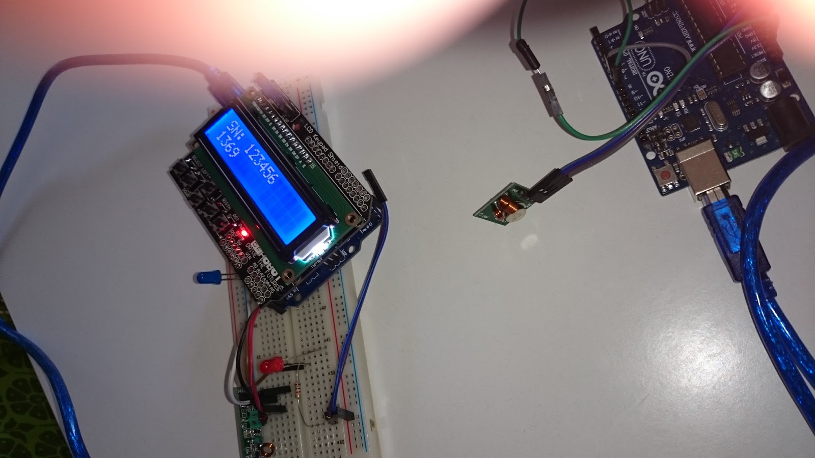 Learn on the fly : A simple RF remote with code hopping or rolling code ... Circuit Diagram