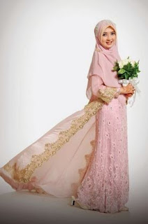 Gaun pengantin muslimah Dengan Pashmina Syari Gaun pengantin muslimah Dengan Pashmina Syari
