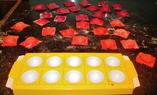 Raviolis de Beterraba e Ricotta com Croutons e Molho Teriyaki