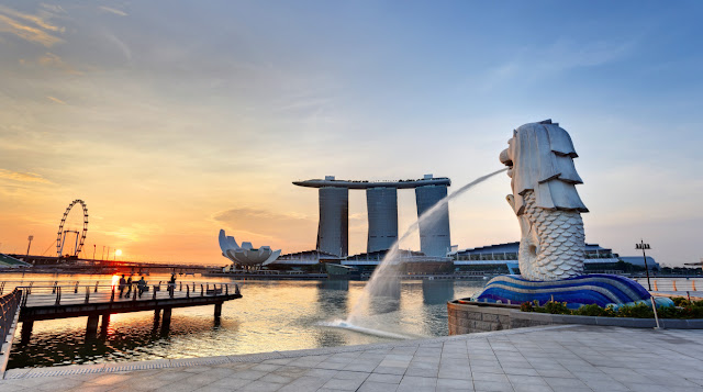  Sensasi Seru Makan Malam di Bawah Laut Singapura