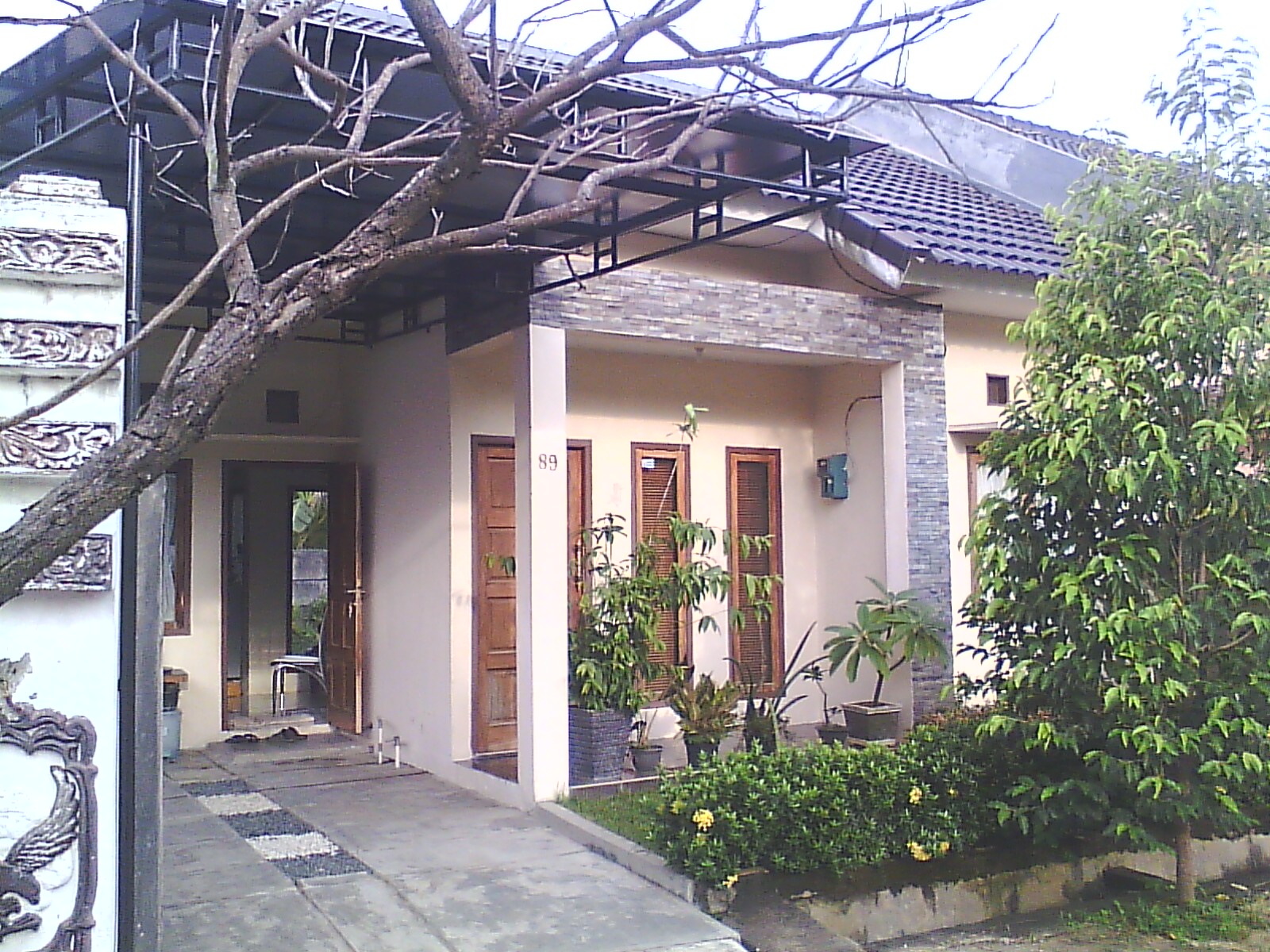 RUMAH MINIMALIS: Memanfaatkan sisa tanah di halaman belakang