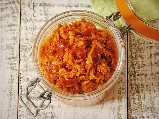 Paprykarz au poivron et au poisson - le carnet sur l'étagère Tartinade bio au poivron et au poisson pour apéritif