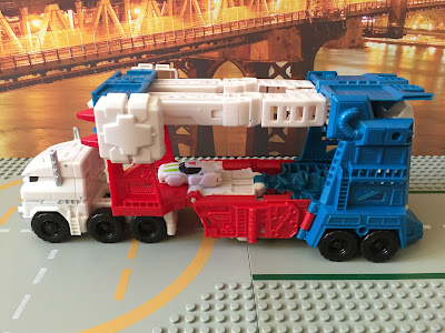 combiner wars leader class ultra magnus