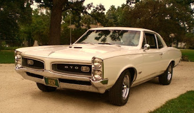 1966 Pontiac GTO Hardtop Coupe Classic Muscle Car 1966 Pontiac GTO Hardtop Coupe Front Left