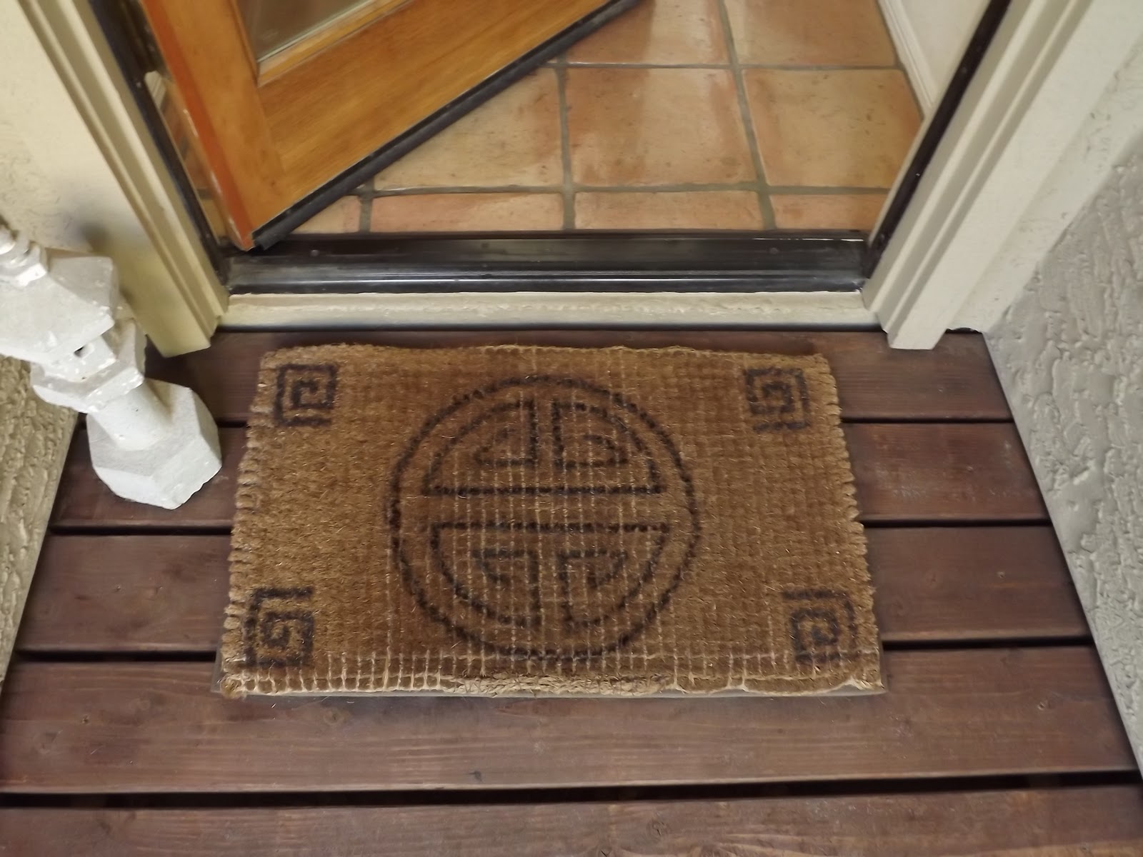 Dusty Coyote Doormat Design