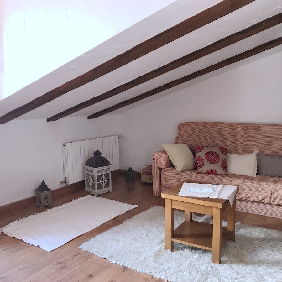 La zona abuhardillada de una habitación utilizarla para otras actividades que no sean dormir