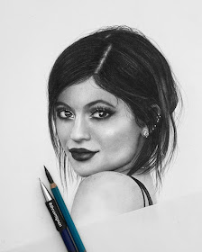 11-Kylie-Jenner-dhruvmignon-Celebrity-Miniature-Black-and-White-Pencil-Portraits-www-designstack-co
