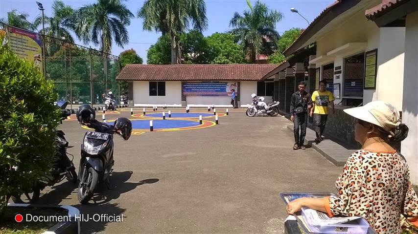 loket antrian pembuatan sim baru dan perpanjangan sim loket antrian pembuatan sim baru dan perpanjangan sim