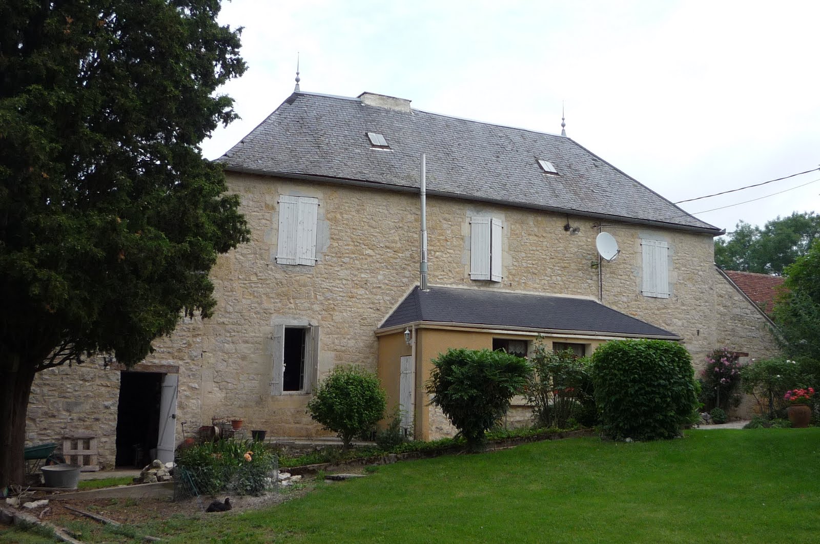 A Lot of French Property with Century 21 and Kim! A real original old