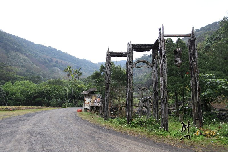 宜蘭頭城農場|原野樂園-焢窯區-窯烤披薩區-蔬菜園-牛舍~田野體驗